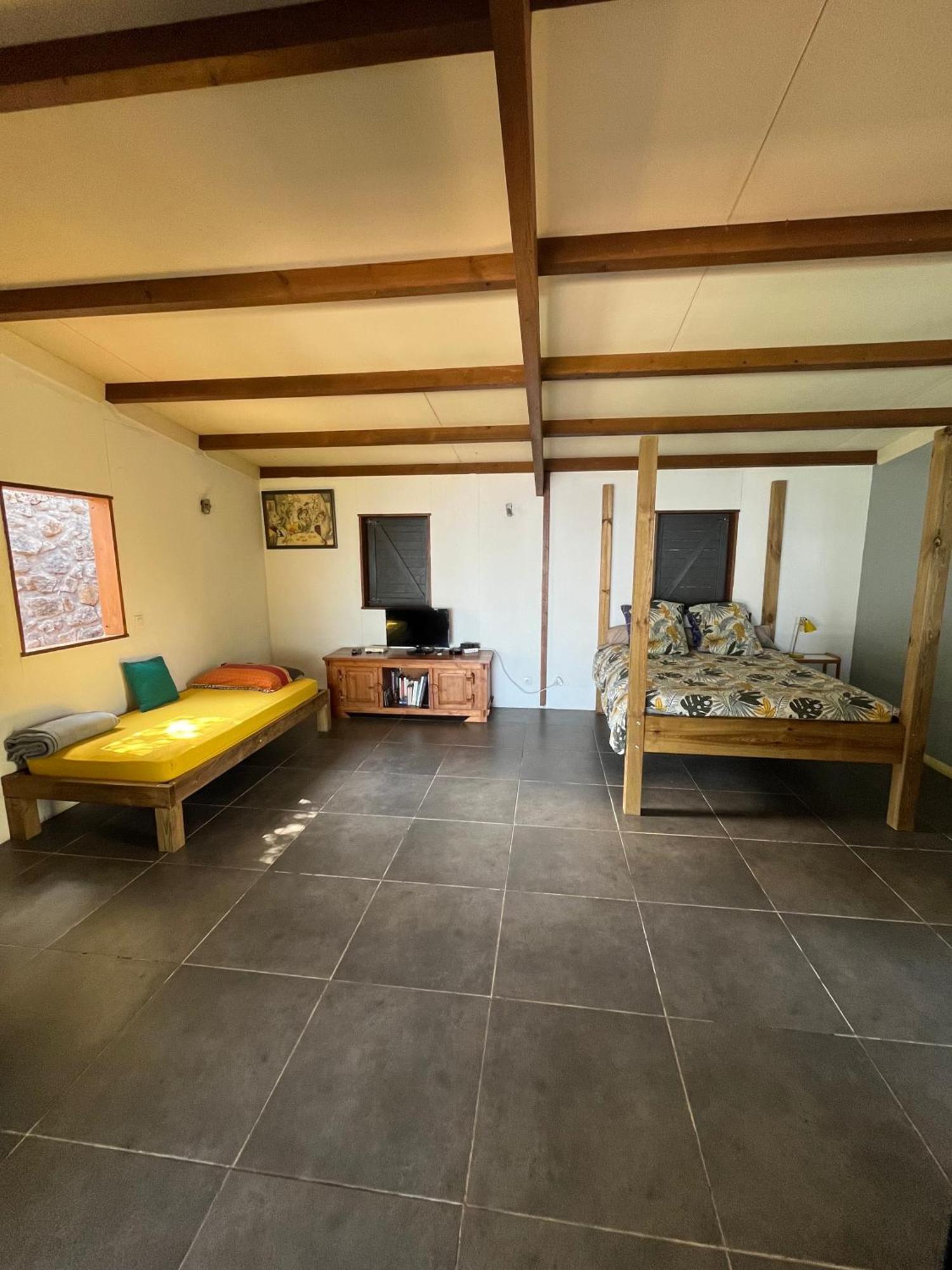 Cottage Chaleureux Avec Vue Mer Et Piscine Saint-Leu Exterior photo